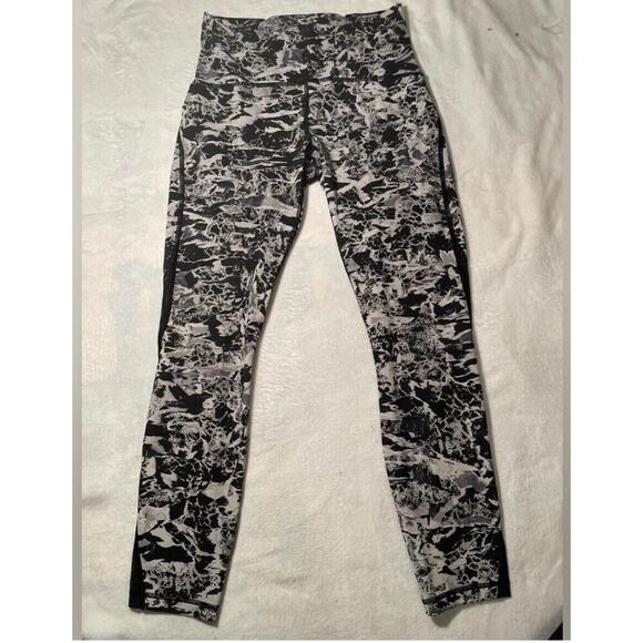 Lululemon Train Times 7/8 Pant 25" Interlaced Starlight size 6 - Picture 1 of 8